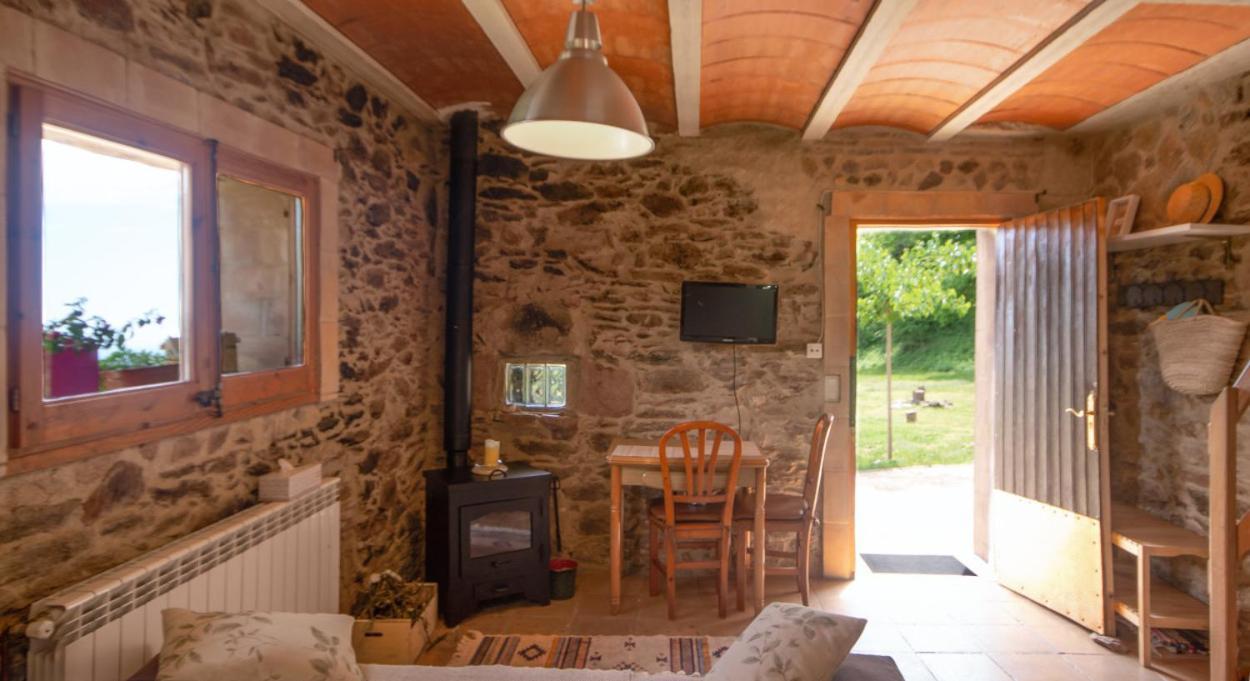 Apartamento Duplex Rural Con Chimenea Y Vistas Panoramicas Desde La Cama Sant Marti Sacalm Exterior photo